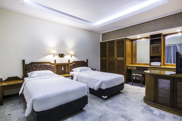 Room 2 of 21