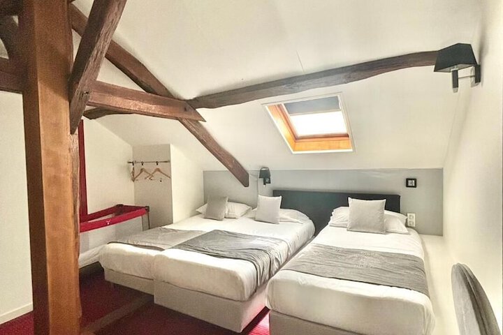 Room 18 of 30