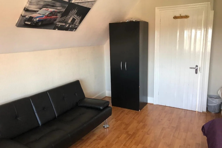 Room 2 of 14