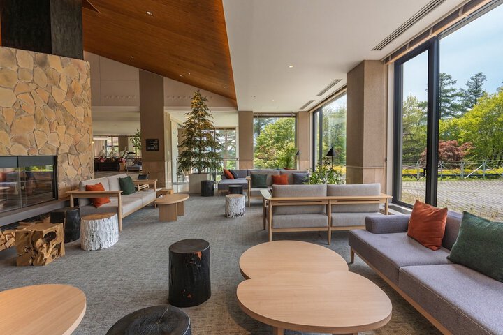 Lobby Entry