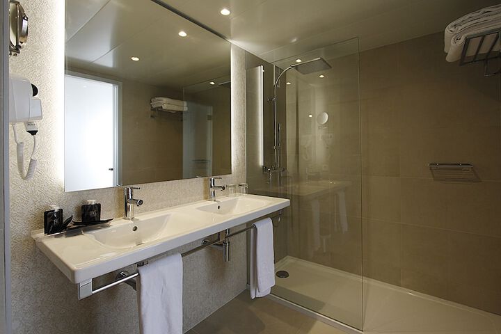 Bathroom Interior Photo