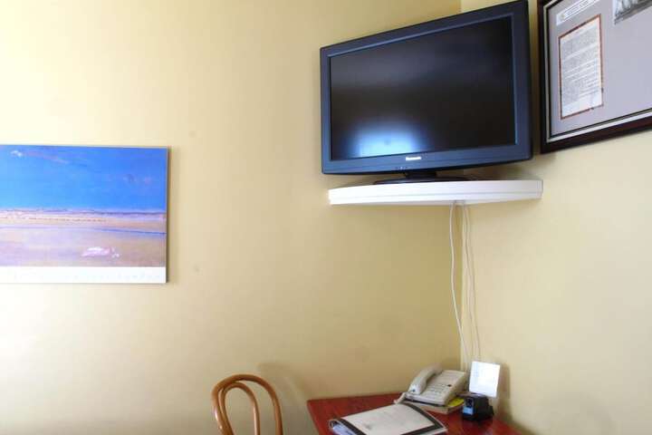 Room 5 of 48