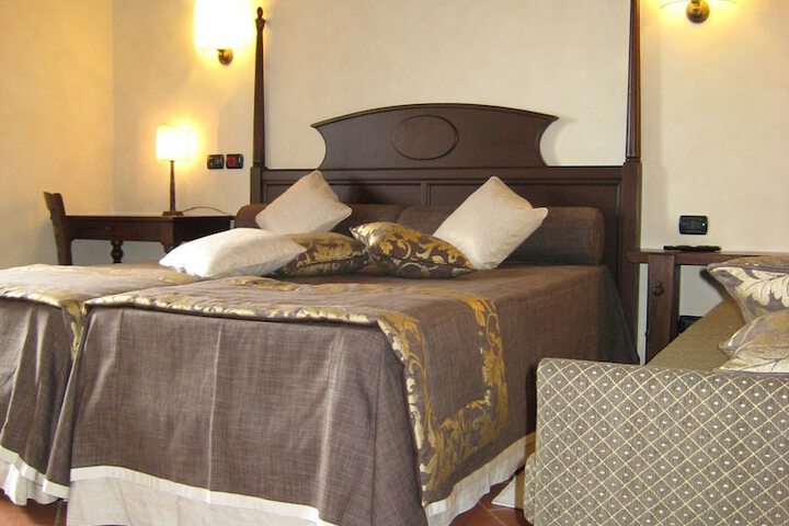 Room 16 of 39