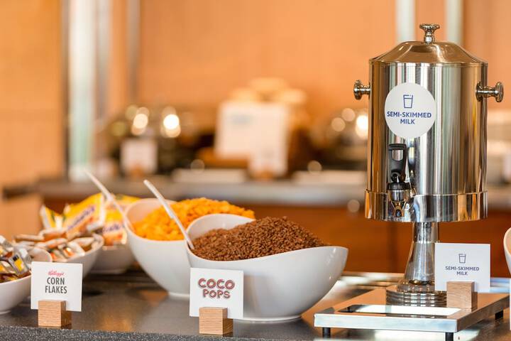 Breakfast/Coffee Service 28 of 59