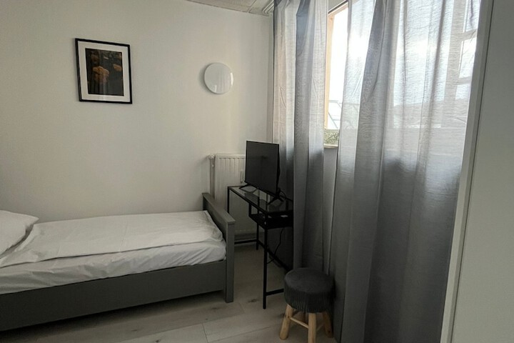 Room 16 of 21