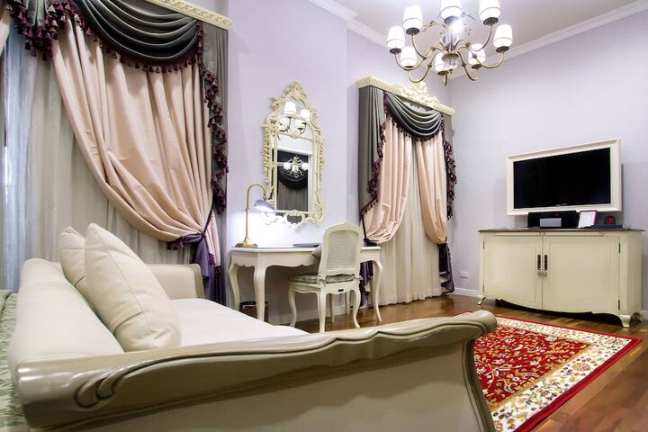 Room 106 of 228
