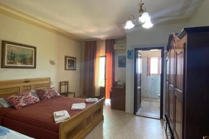 Room 20 of 60