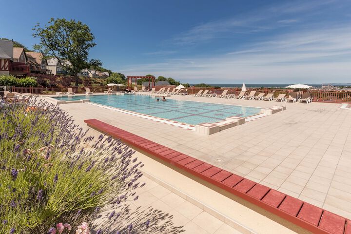 Pool 59 of 68