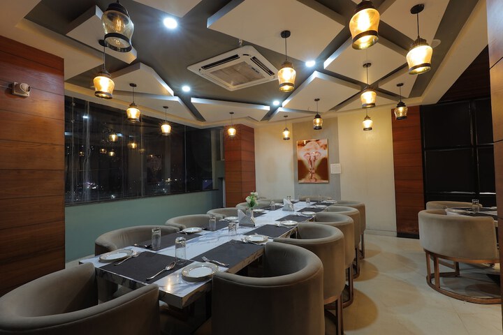 Dining 85 of 140
