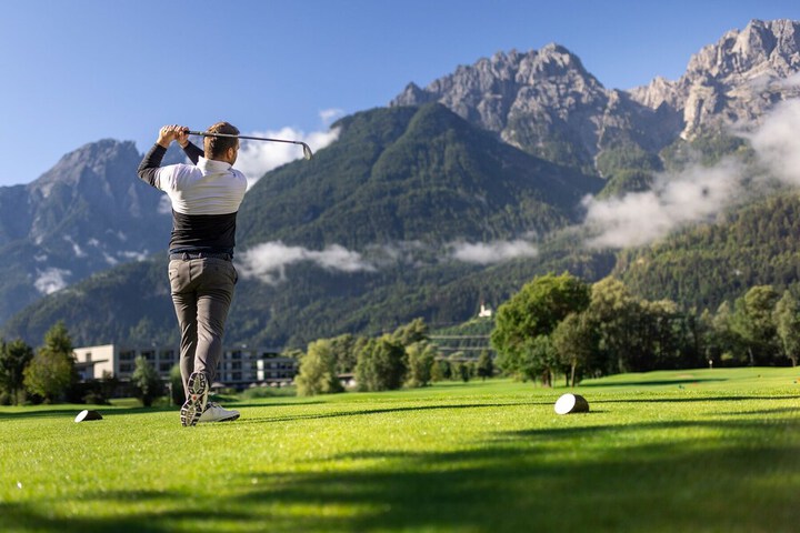 Golf 66 of 100