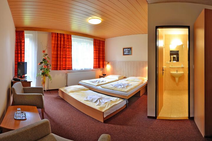 Room 39 of 49