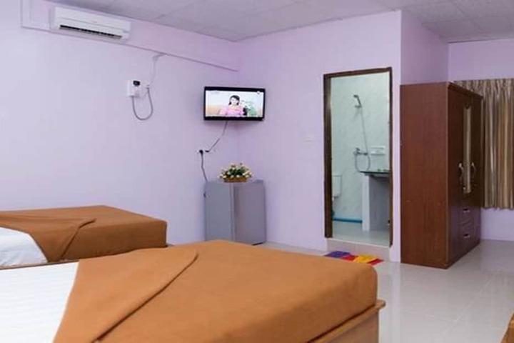 Room 5 of 24