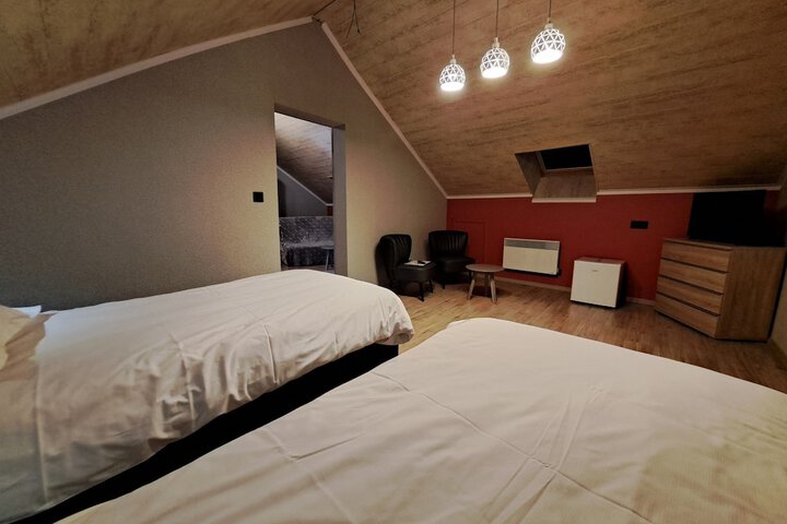 Room 11 of 74