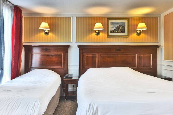 Room 7 of 38