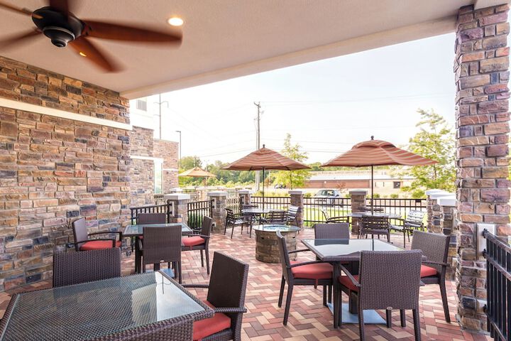 Terrace/Patio 19 of 21