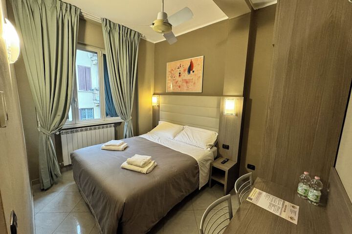 Room 14 of 37