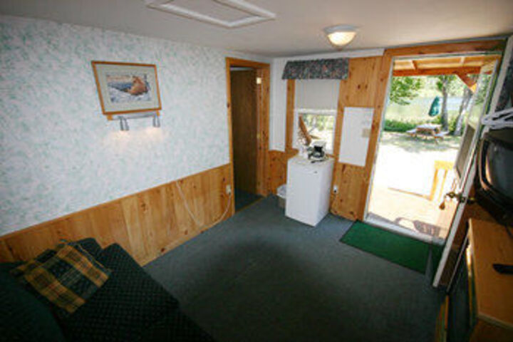 Room 33 of 42