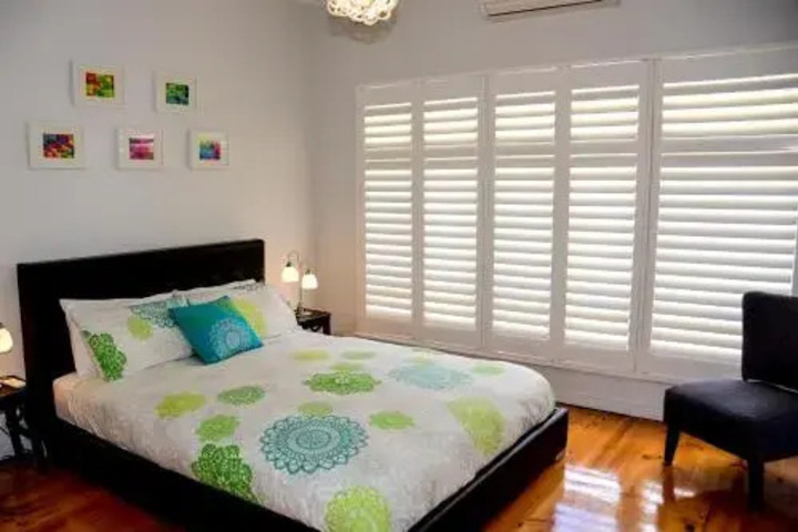 Room 3 of 16