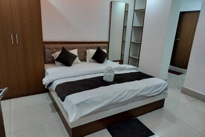 Room 20 of 32