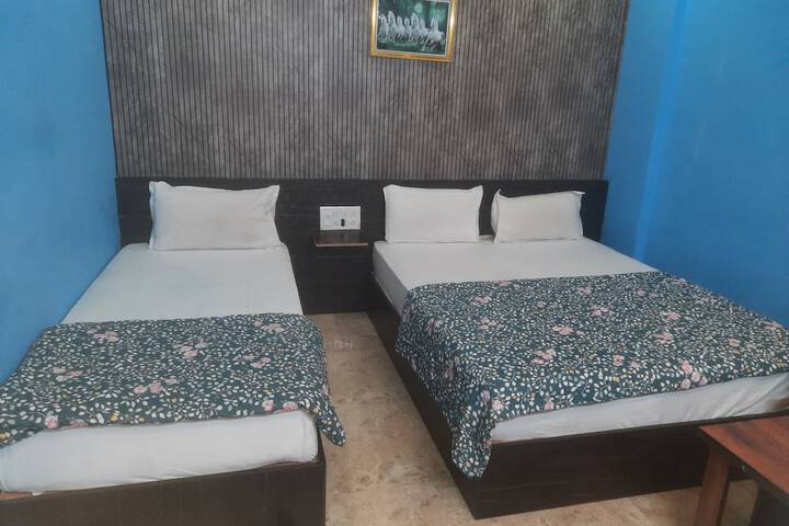 Room 5 of 30
