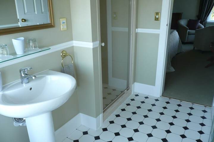 Bath Interior