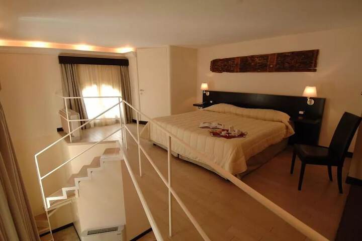 Room 18 of 29