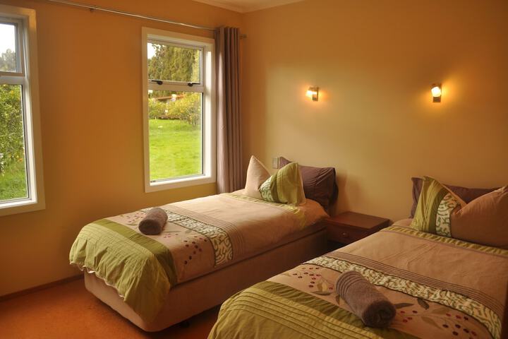 Room 4 of 41