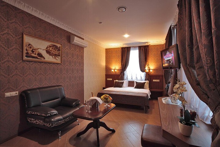 Room 19 of 45