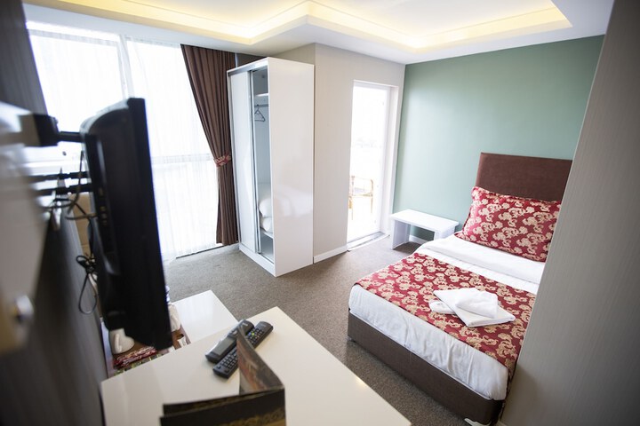 Room 21 of 54