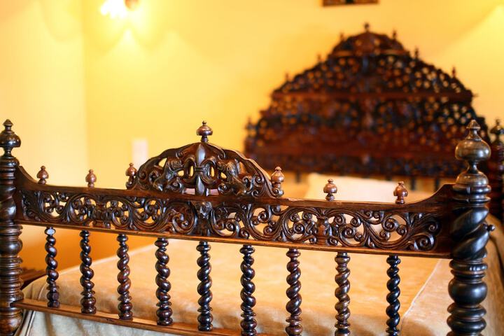 Room 4 of 64
