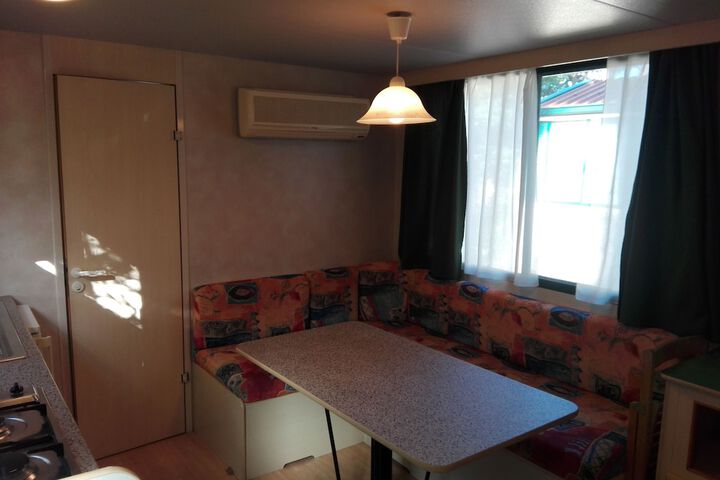 Room 16 of 61