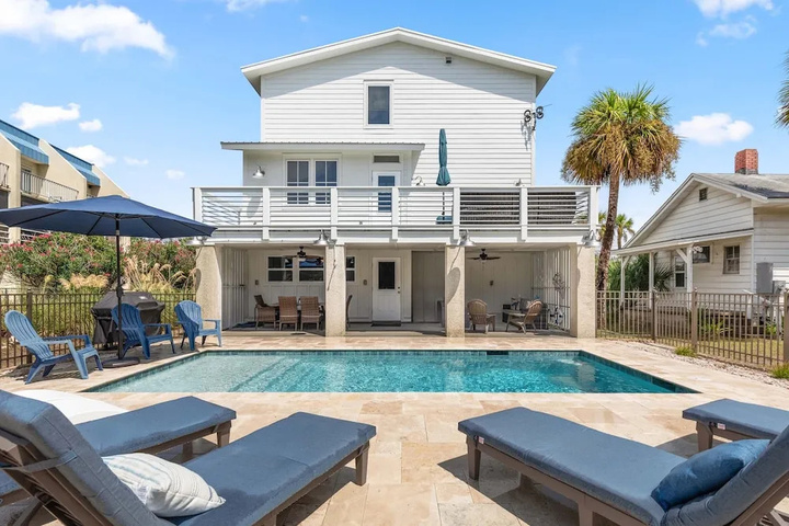Pool 6 of 11