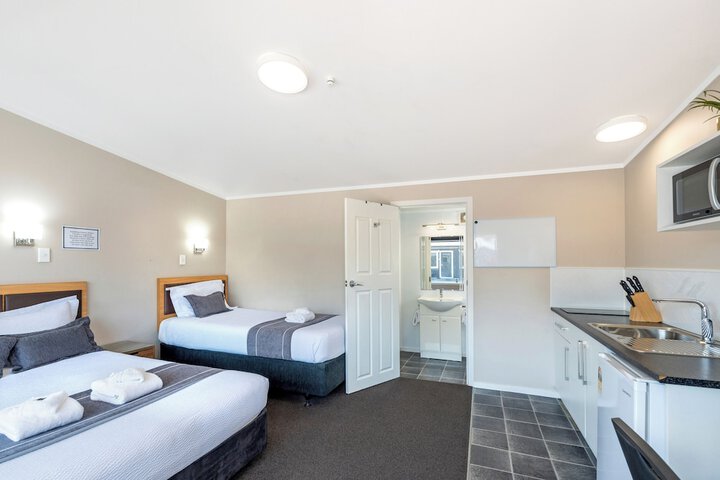 Room 5 of 72