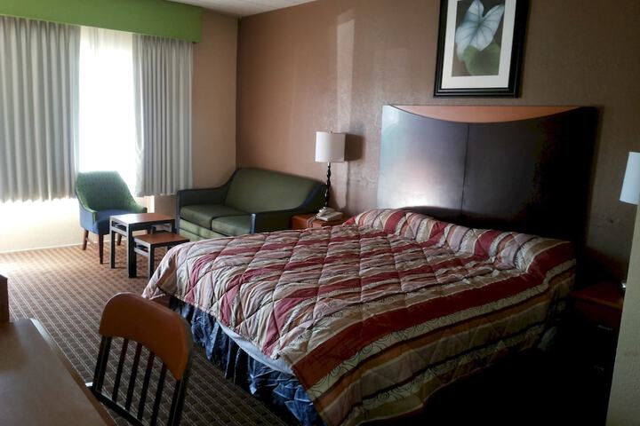 Room 4 of 38
