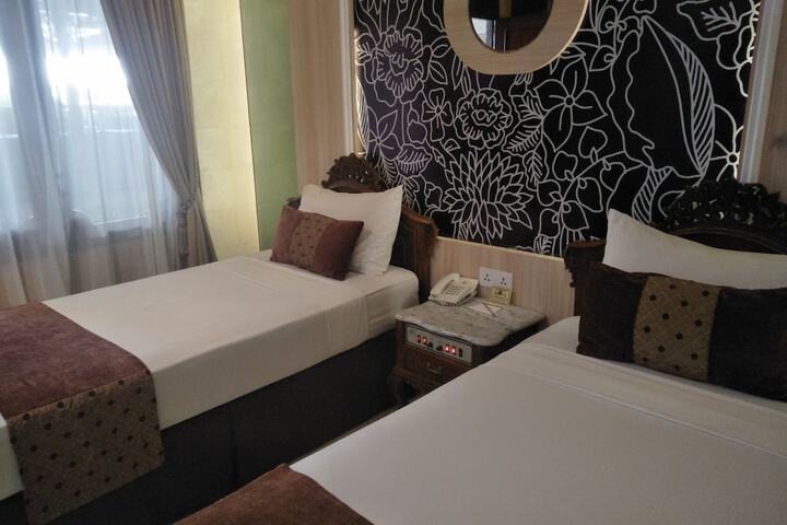 Room 16 of 57