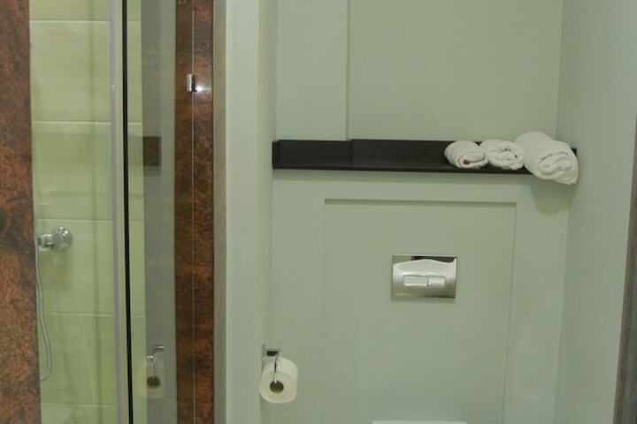 Clean Restrooms