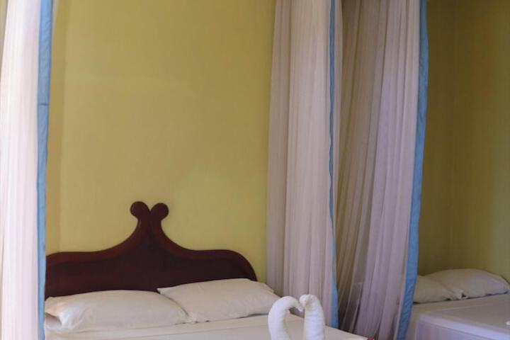 Room 16 of 35