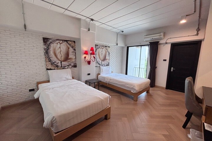 Room 26 of 51