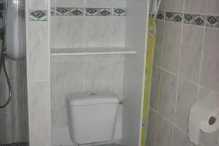 Room 9 of 19