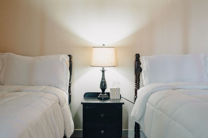 Room 50 of 157