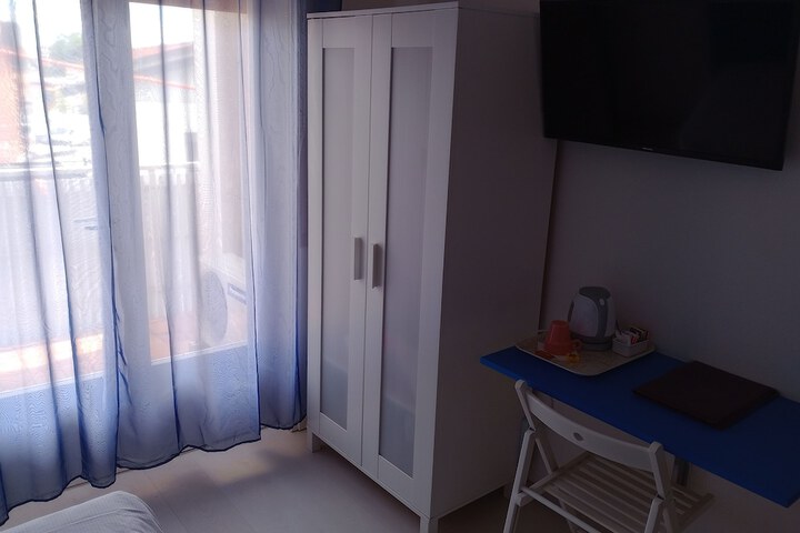 Room 32 of 71