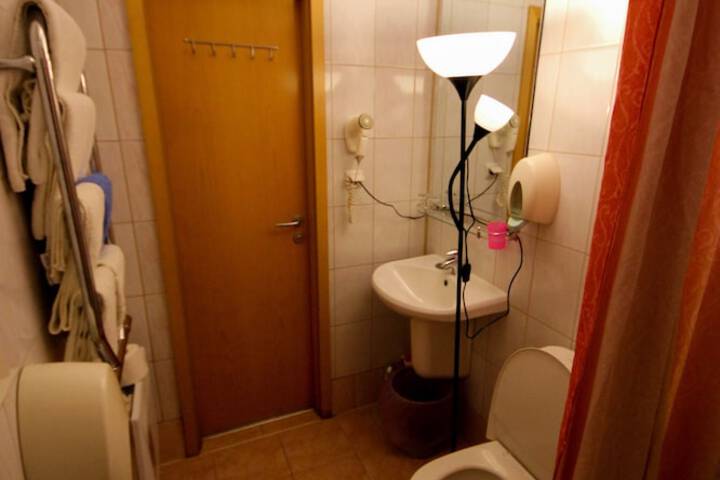 Room 20 of 72
