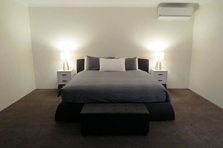 Room 3 of 59