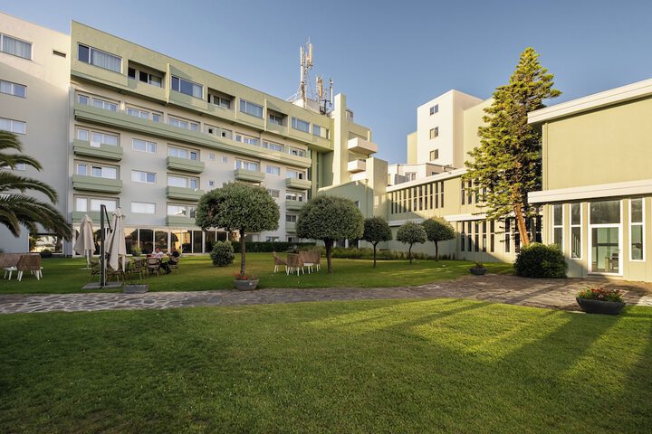 Hotel Exterior 87 of 90