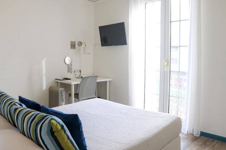 Room 15 of 72