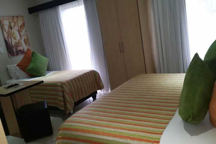Room 5 of 73