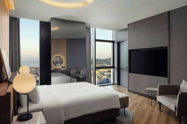 Room 18 of 75