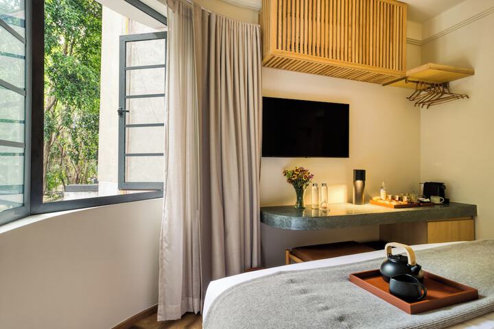 Room 72 of 120