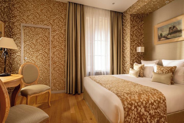 Room 43 of 112