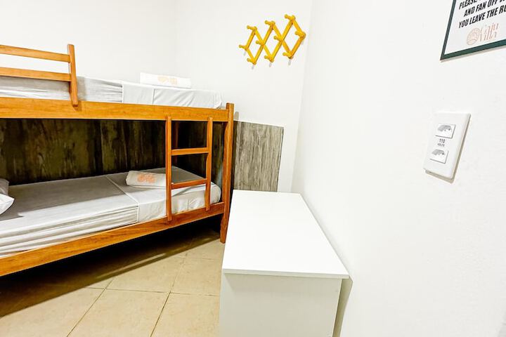 Room 11 of 29